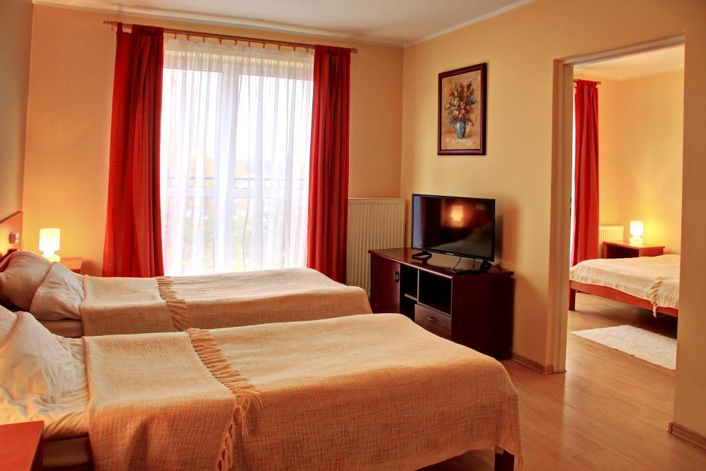 & Restauracja Janus Apartment *